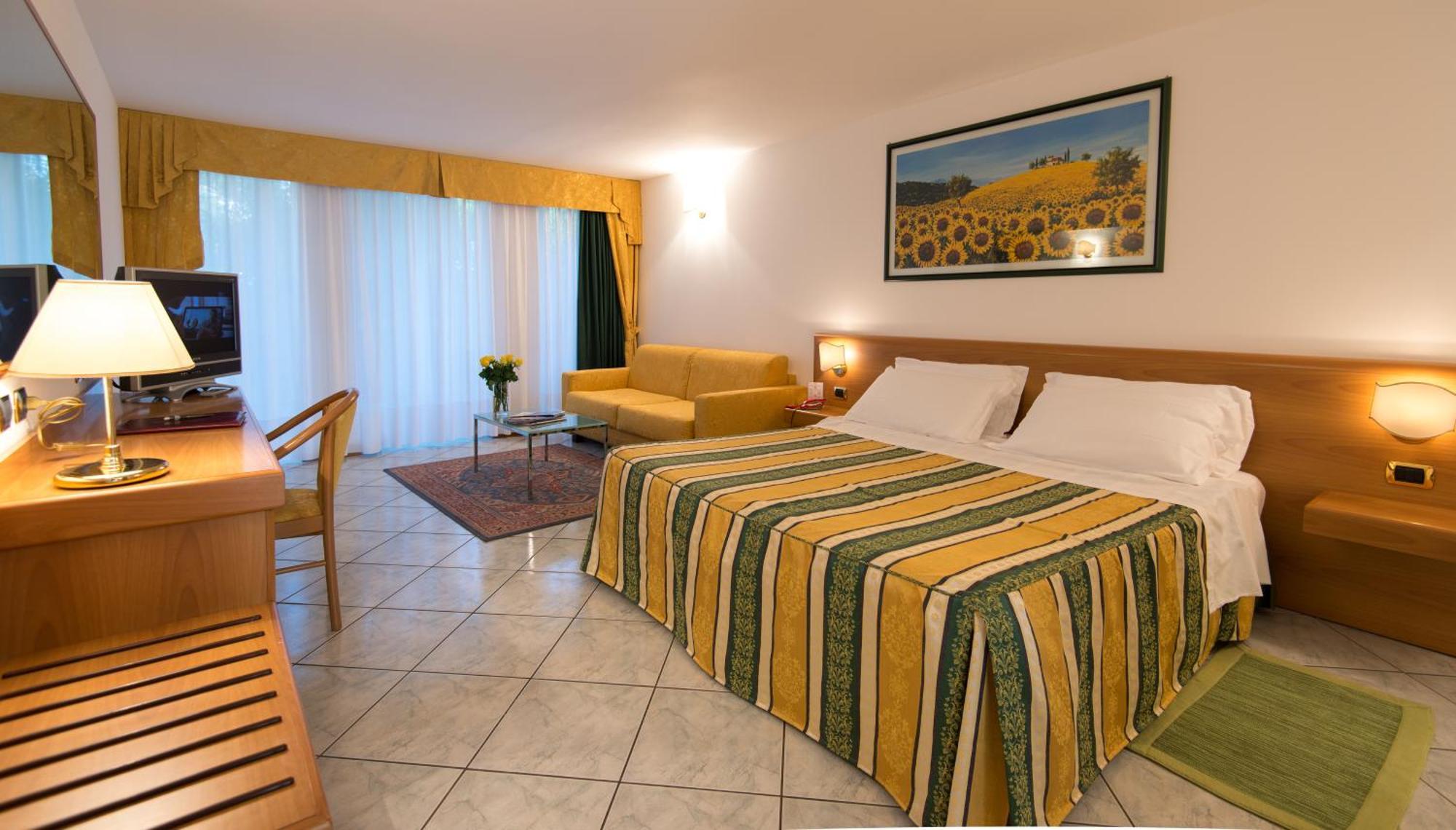 Hotel Capri Bardolino 3S Kültér fotó